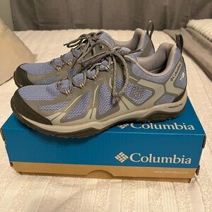 Columbia Women's Athletic Shoes in Blue and Gray
